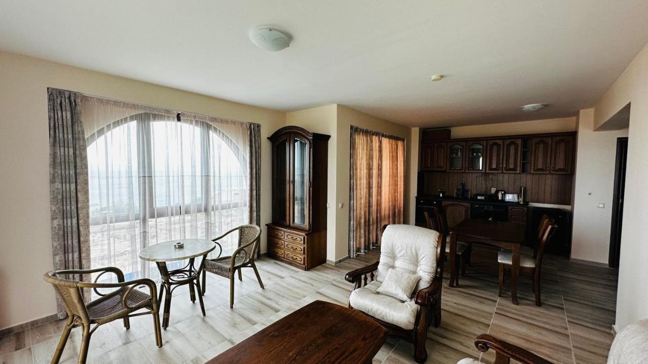 Chateau Del Marina Apart Complex เนเซบาร์ ภายนอก รูปภาพ