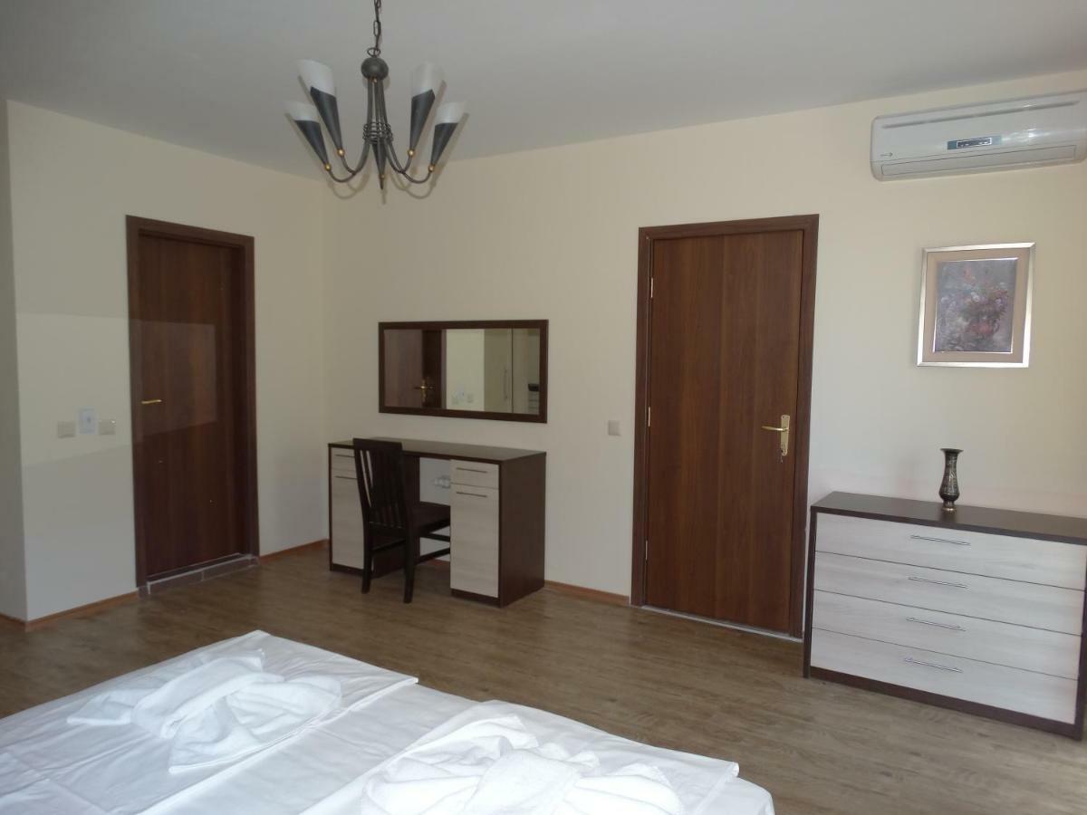 Chateau Del Marina Apart Complex เนเซบาร์ ภายนอก รูปภาพ