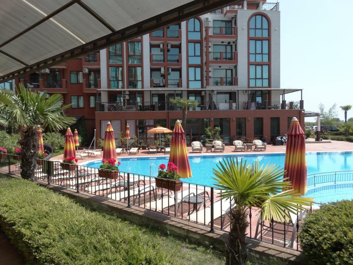 Chateau Del Marina Apart Complex เนเซบาร์ ภายนอก รูปภาพ